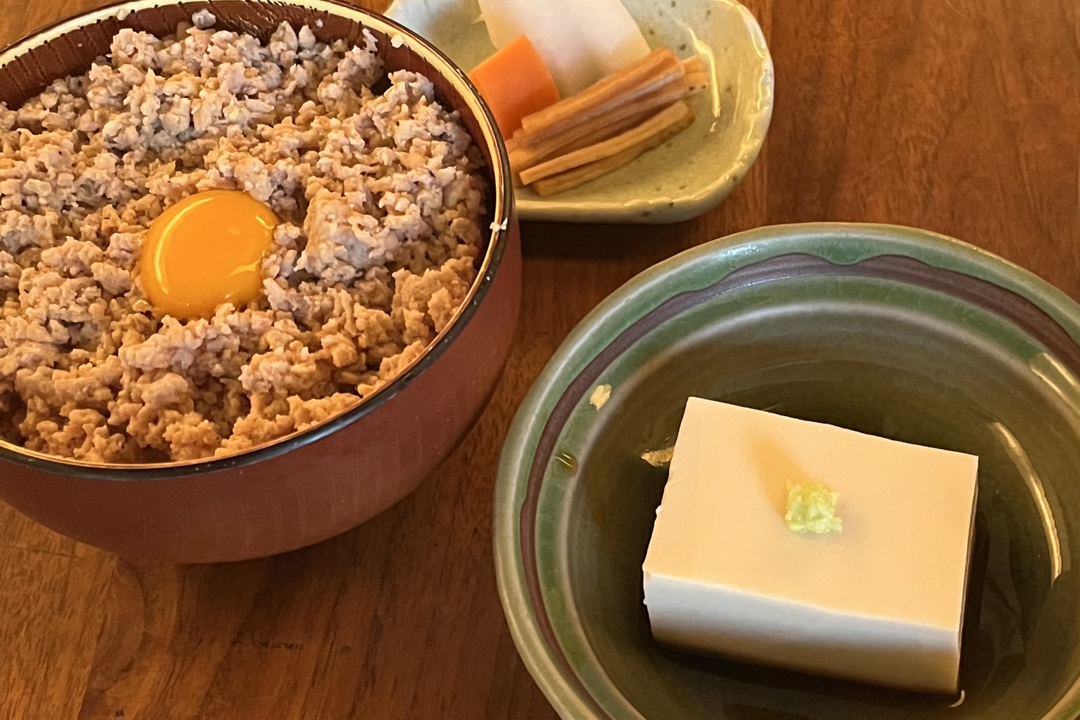 Lunch set with chicken soboro rice and sesame tofu